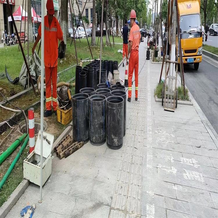 阿拉尔农场管道短管置换修复